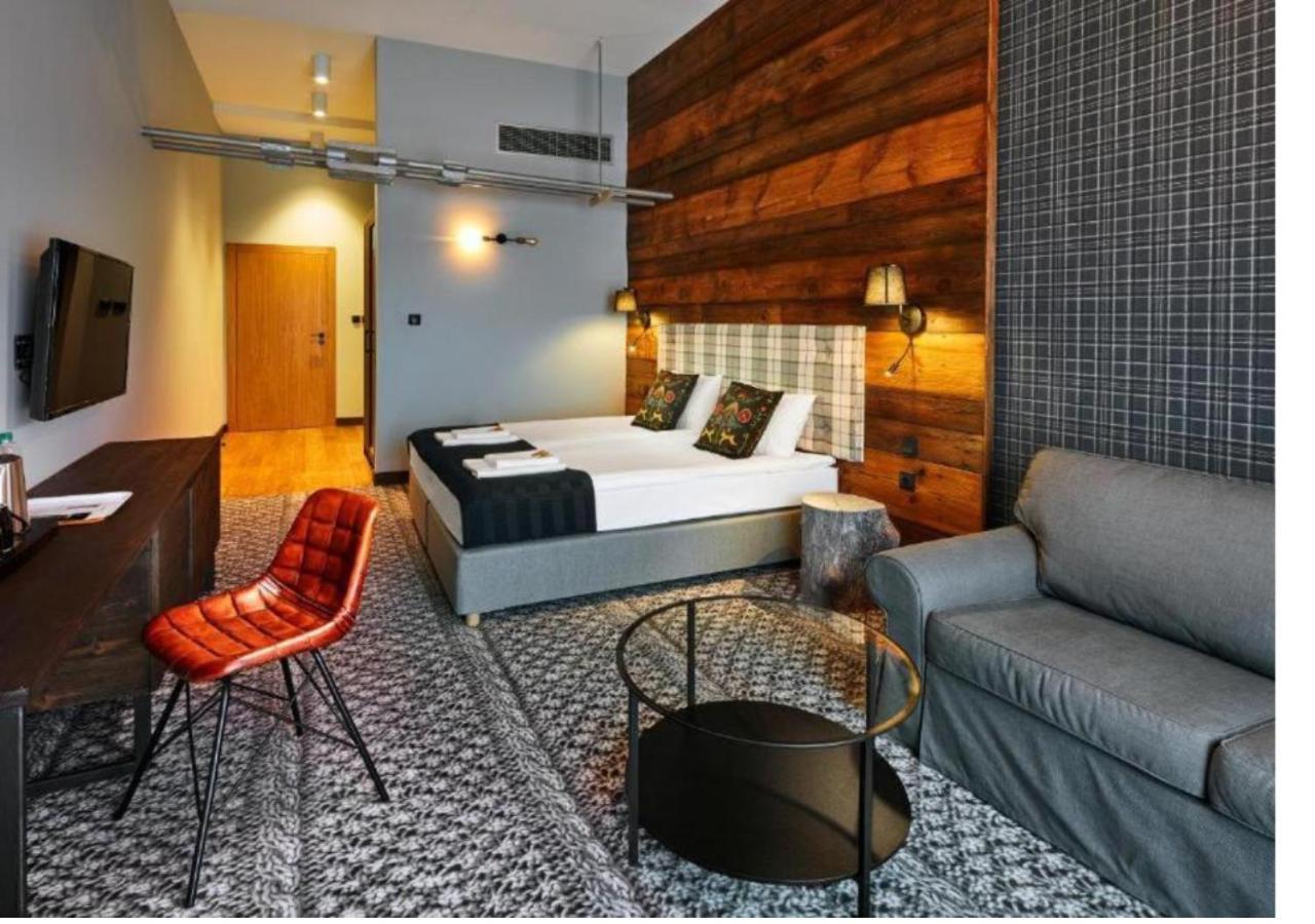 Salio Equisport Resort Стрикув Екстер'єр фото